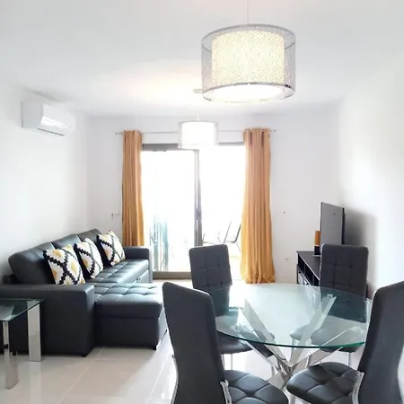 Impeccable 2-bed Ecuador Claveles Mijas