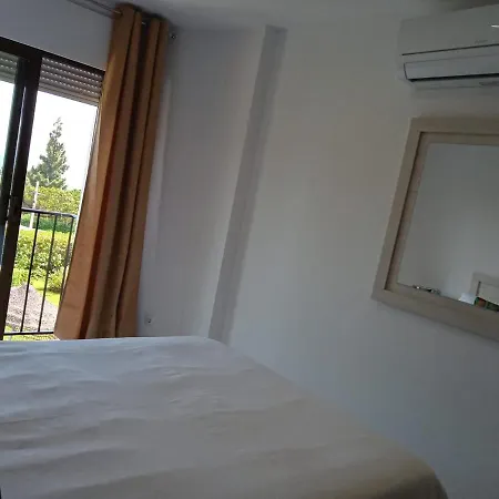 Impeccable 2-bed Ecuador Claveles